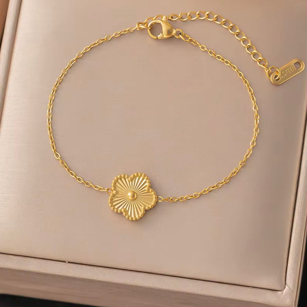 18k flower set