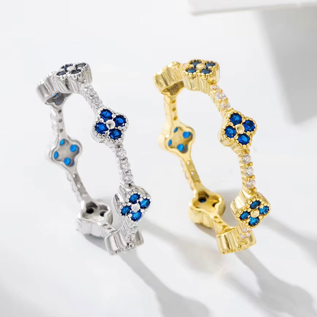 Clover rings